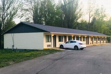 Отель Summers Inn