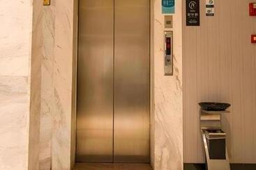 هتل City Comfort Inn Yulin Walking Street