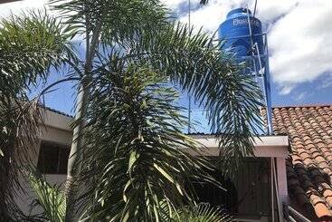 בית מלון כפרי El Callejon Guest House