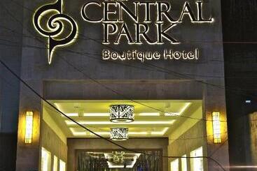 בית מלון כפרי The Central Park