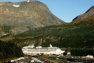 酒店 Glacier View Condo Suites