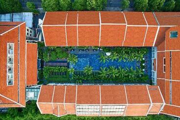 هتل Almanity Hoi An Resort & Spa