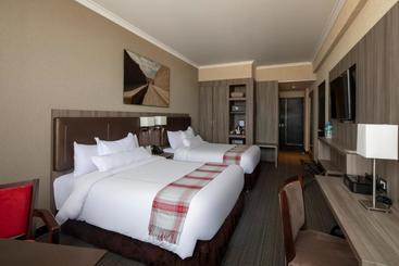 هتل Doubletree By Hilton Trujillo