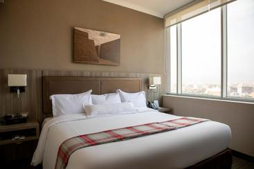 هتل Doubletree By Hilton Trujillo