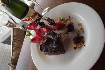 ホテル Cicada Lodge