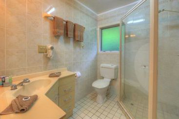 هتل Daydreamer Holiday Apartments