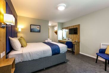 هتل Days Inn Warwick Northbound M40