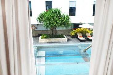 Harris Hotel And Conventions Denpasar Bali