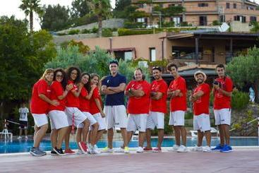 هتل Villaggio Porto Rhoca