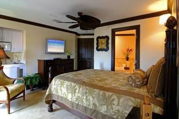 هتل The Somerset On Grace Bay
