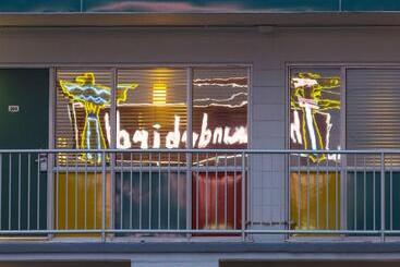 هتل The Thunderbird Inn