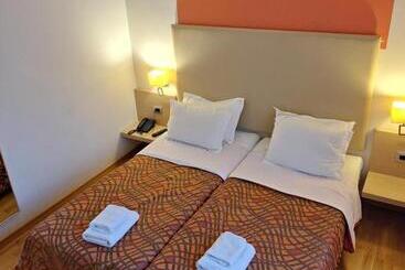 בית מלון כפרי Victoria