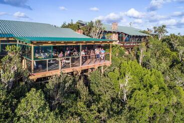 منتجع Kariega Game Reserve   Main Lodge