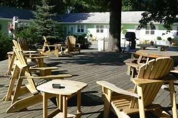 酒店 The Pines Motorlodge