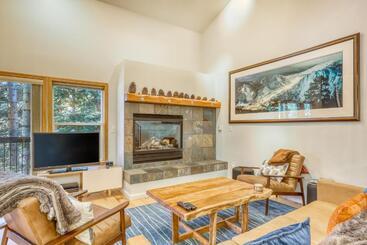 هتل Squaw Valley Ski Flat