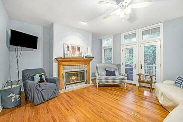 Отель The Pour House