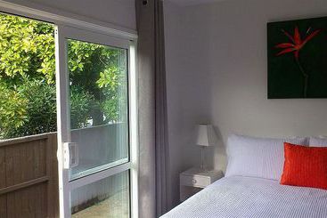 Amori Lodge Bed And Breakfast