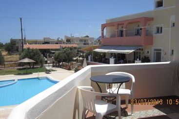 شقة Elea Suites & Residences