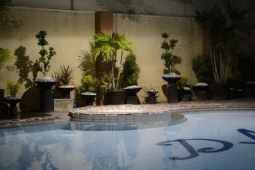 Dm Residente Hotel Inns & Villas