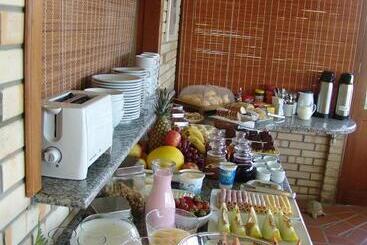 هتل Pousada Saint Germain