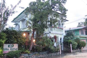 هتل Villa Alzhun Tourist Inn And Restaurant