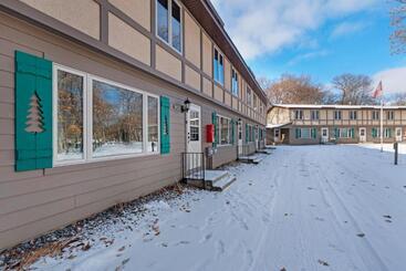 בית מלון כפרי Cleerwood Village #264