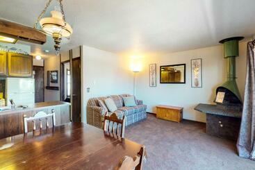 Отель Red Cricket 22