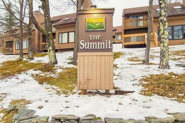 ホテル The Summit: 46