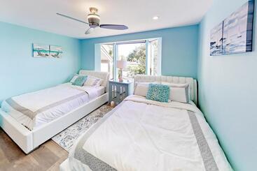 酒店 104 World Of Tennis Square #104