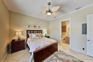 فندق The Waves #a1