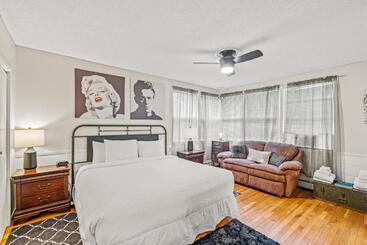 בית מלון כפרי Between The Pines   Unit A