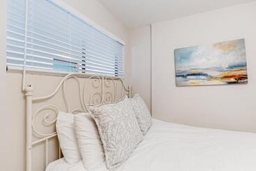 فندق Renovar At The Club