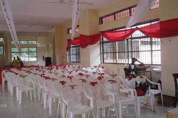 ユースホステル Stella Maris Lodge