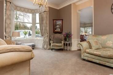 مبيت وإفطار Glencree