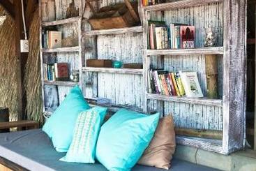 هتل The Beach House
