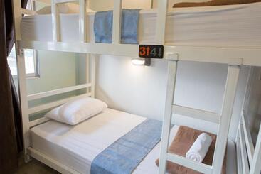 Отель Zz Hostel Chiang Mai