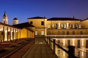 فندق NH Collection Torino Piazza Carlina