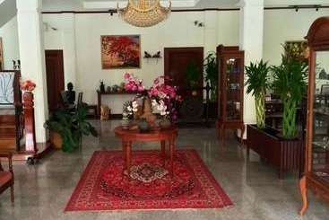 هتل Vayakorn Inn