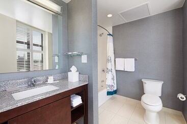 Residence Inn By Marriott Richmond Downtown