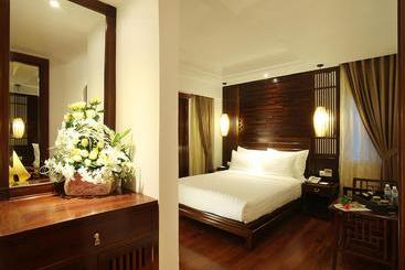 هتل The Palmy  & Spa