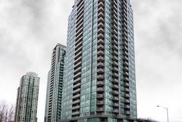 דירות לתיירים Whitehall Suites Mississauga