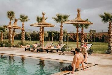 بنسيون Aghmat Lodge Guest House