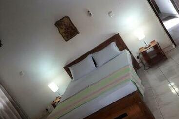 펜션 Ceylon Travel And Stay Lodge