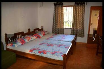 פנסיון Lulu S Guest Corner