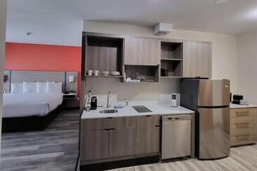 هتل Best Western Plus Executive Residency Carlsbad