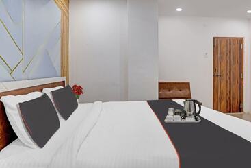 ホテル Capital O Vihari Grand Inn