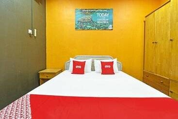 Hotel Oyo 90672 De Paradise Turtle