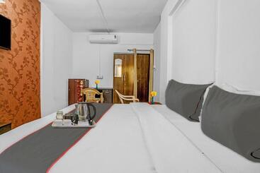 ホテル Oyo Flagship 70230 Homely Stay