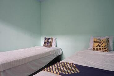 호텔 Spot On 91860 Amazon Homestay Syariah 2