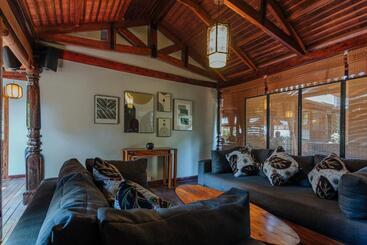 Yushili Hotel Kampala